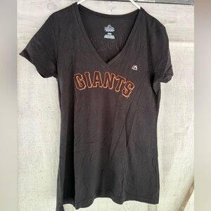 Giants V-Neck Tee Posey